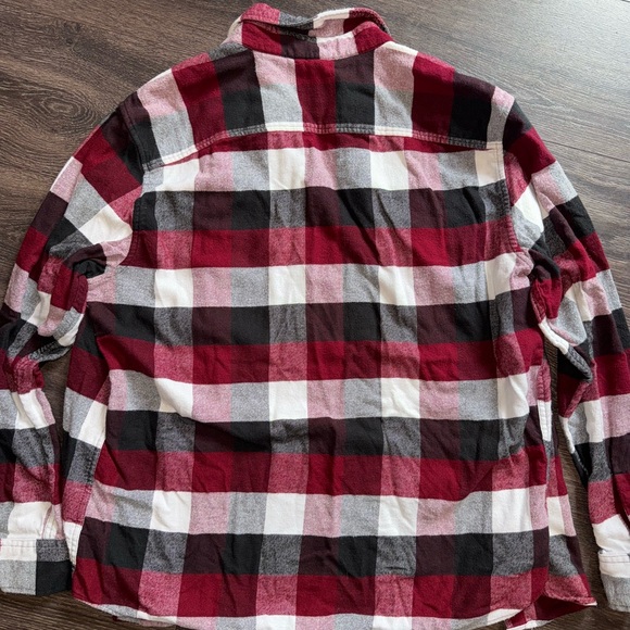 American Eagle Outfitters Super Soft Men’s Red and Black Checkered Shirt - Picture 3 of 4